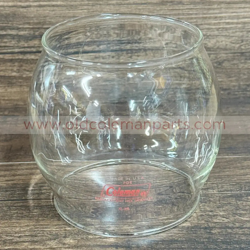 200A Globe, Red Logo, USA - G69