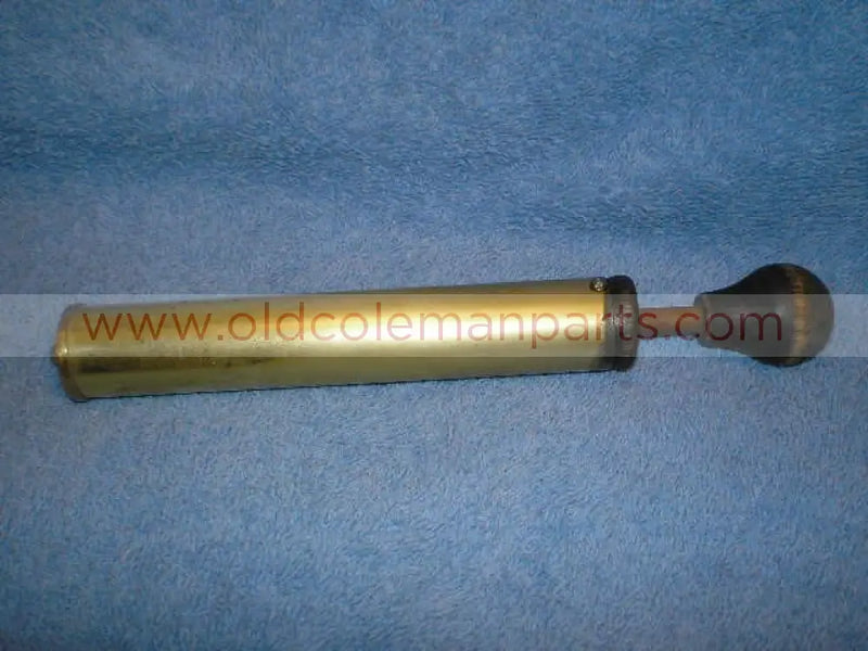 NOS Iron Pump Screw Style